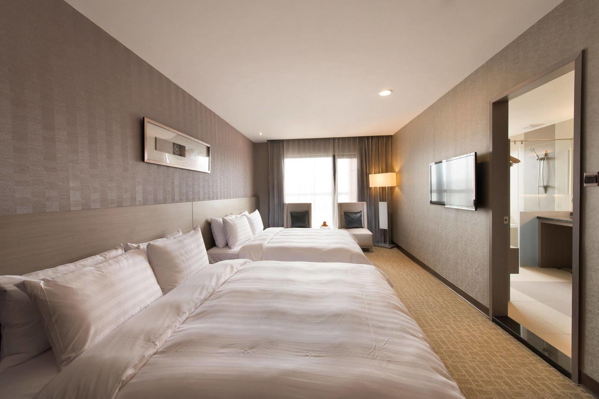 Forte Hotel Changhua Bagian luar foto