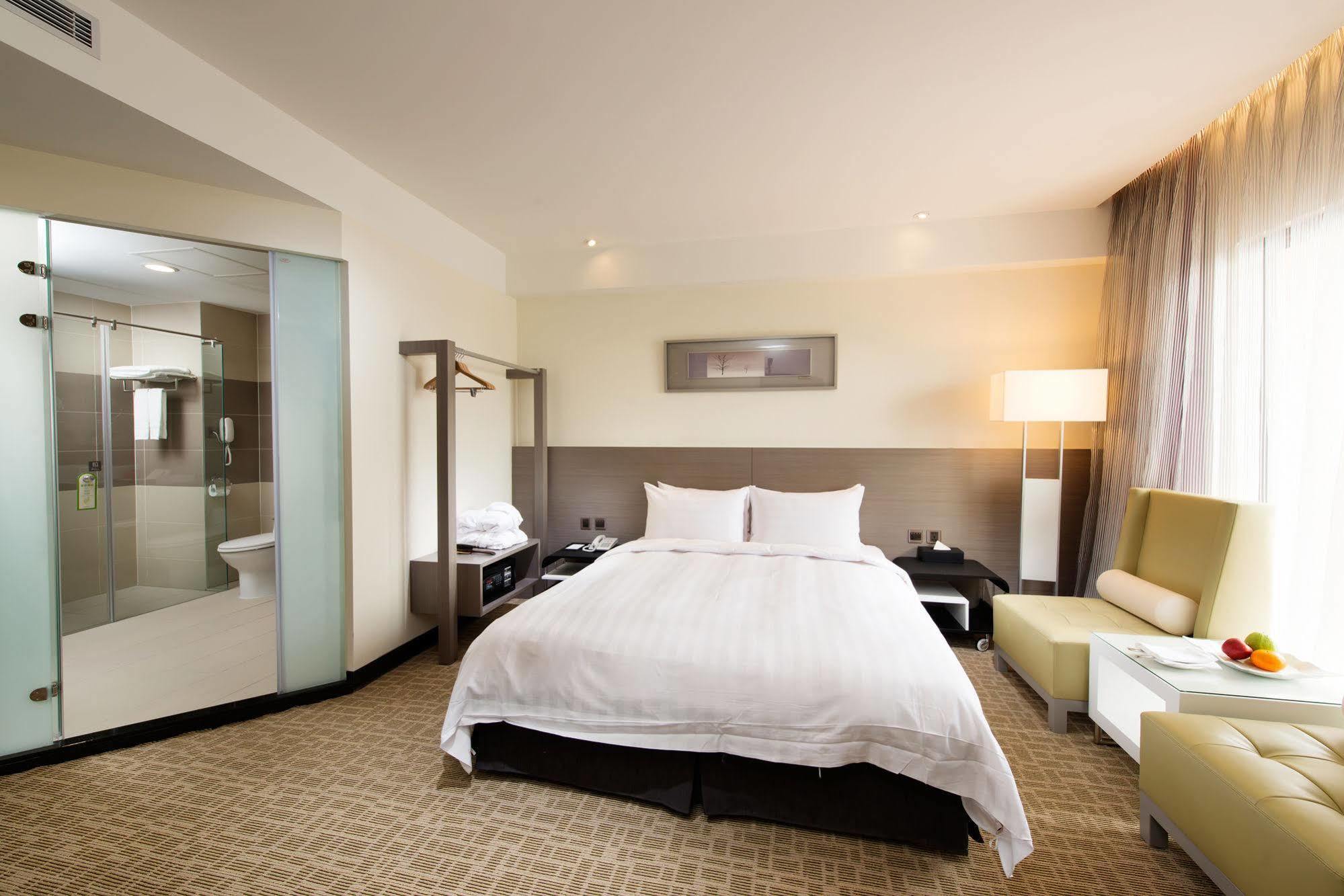 Forte Hotel Changhua Bagian luar foto